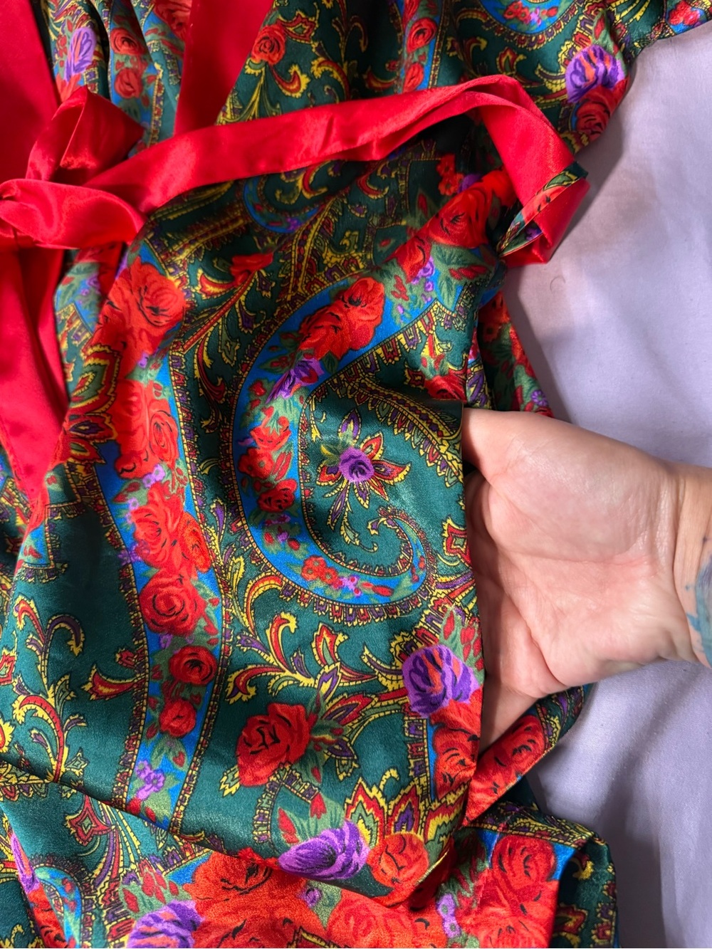 VTG Victoria's Secret Gold Label Kimono Short Robe One Size Multi Color Roses - Picture 11 of 11